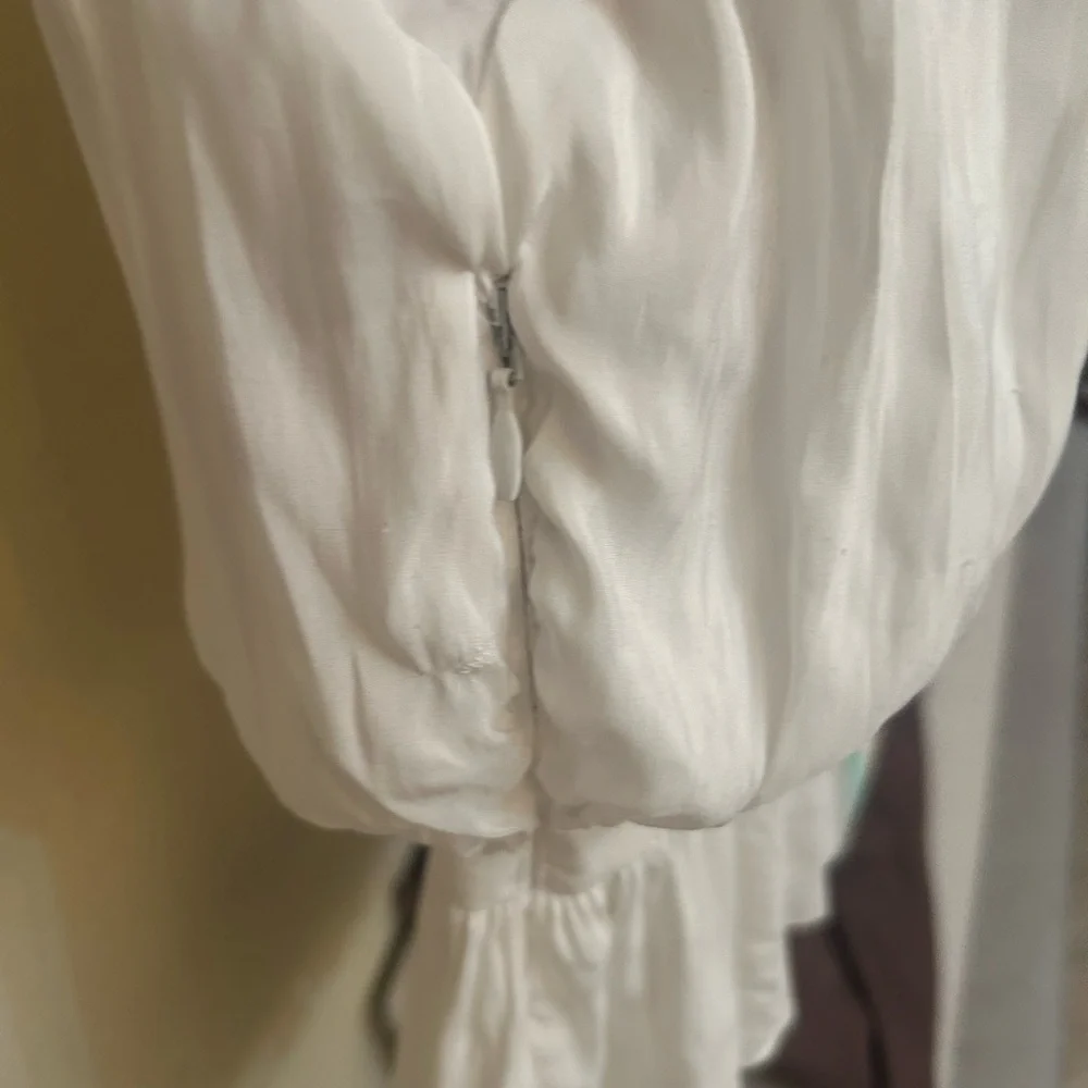 Women shirt, Round Neck Cinched Waist